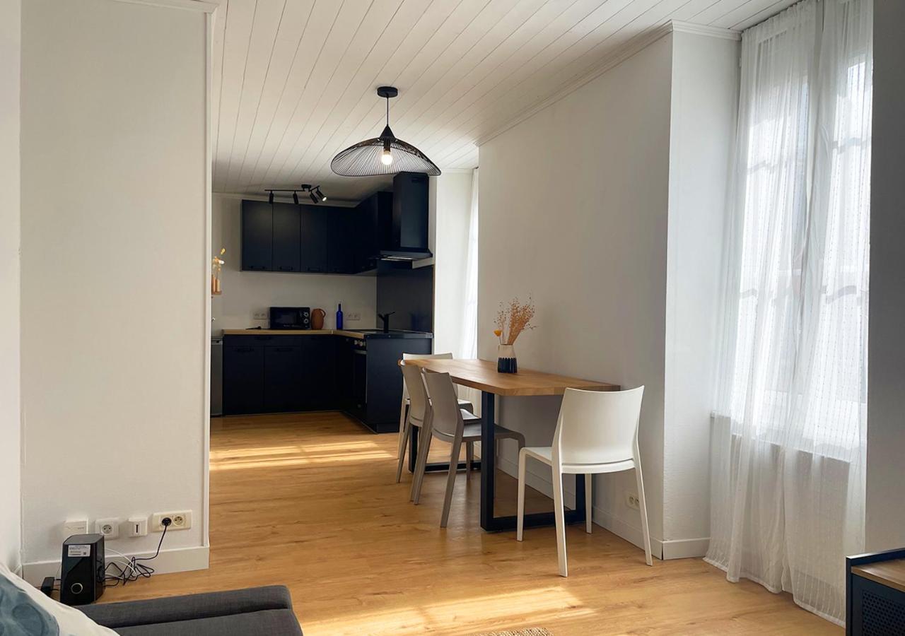 Charmant Appartement Renove Au Coeur De Concarneau Ngoại thất bức ảnh